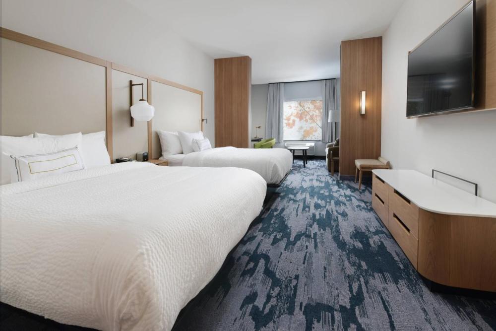Queen Room with Two Queen Beds interior